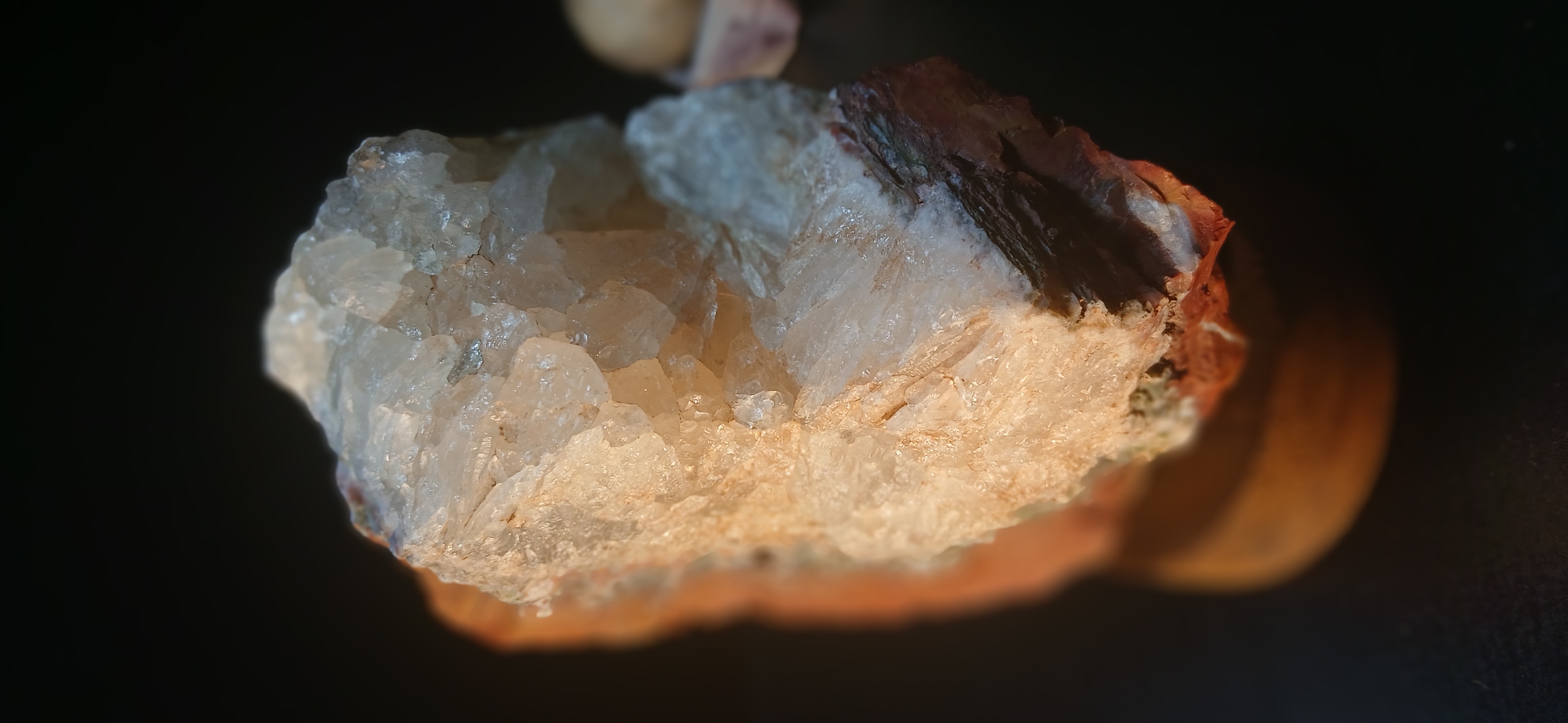 سنگ راف عقیق بسیار خاص و کلکسیونی